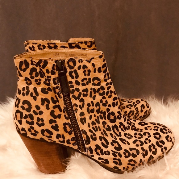 Nordstrom Shoes - BP leopard short boots